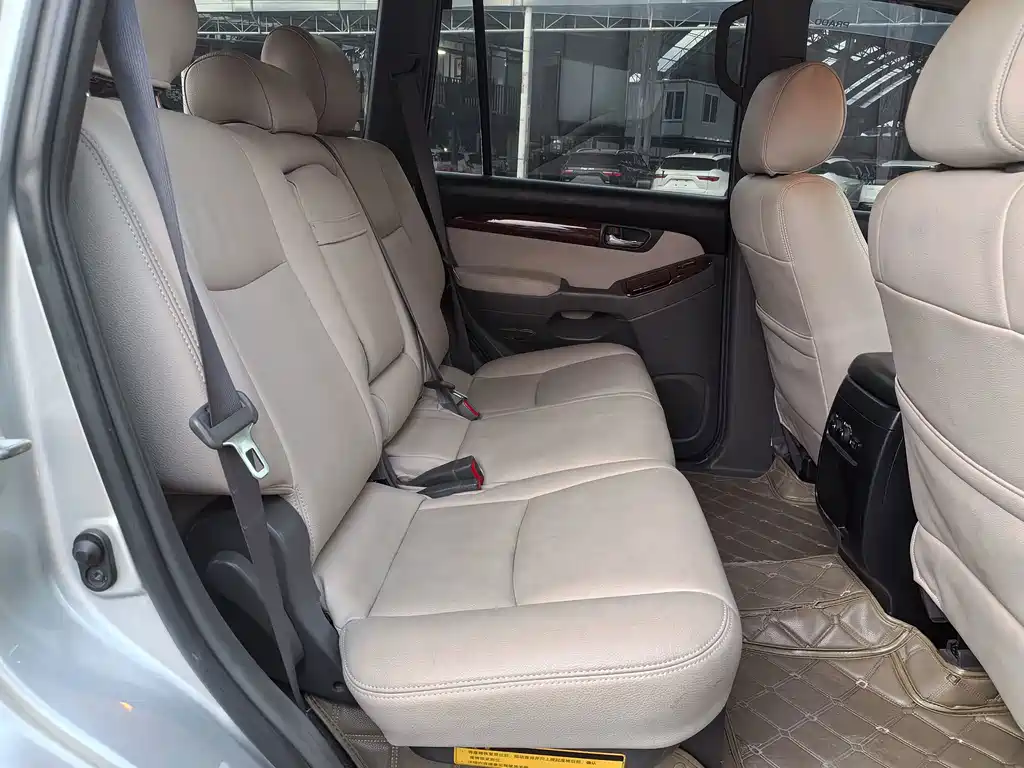 Toyota Prado (Import) — миниатюра 25