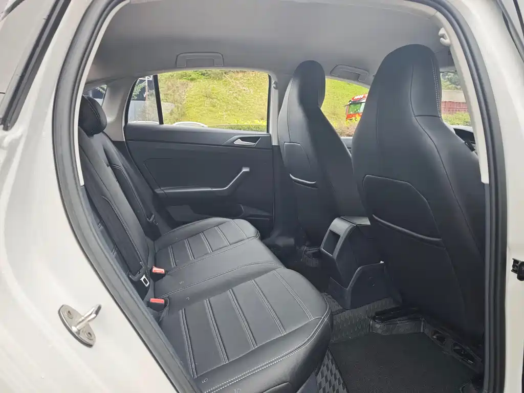 Volkswagen Lavida — миниатюра 5