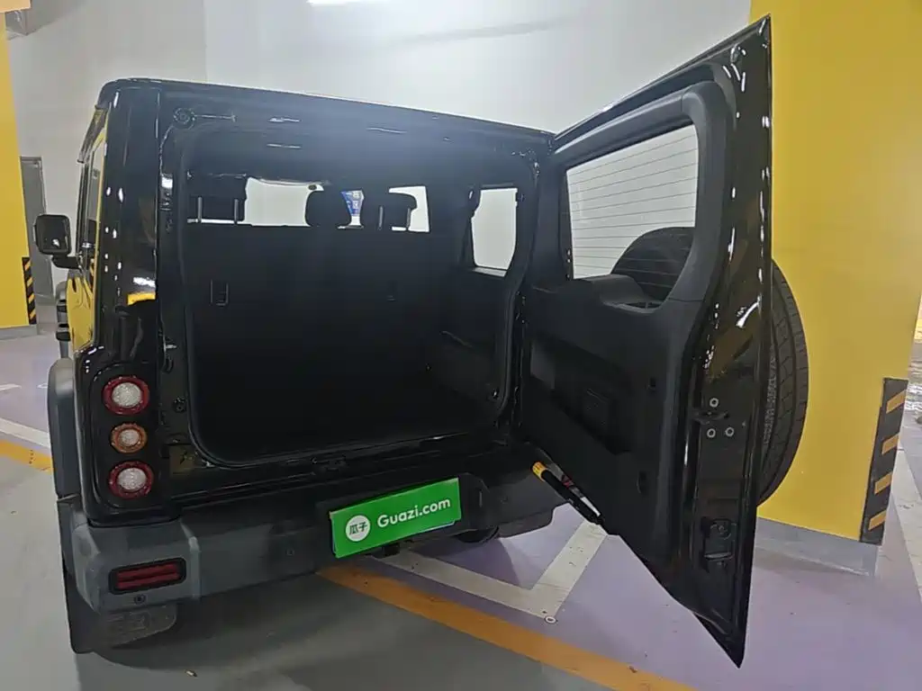 212 212 T01 — миниатюра 19