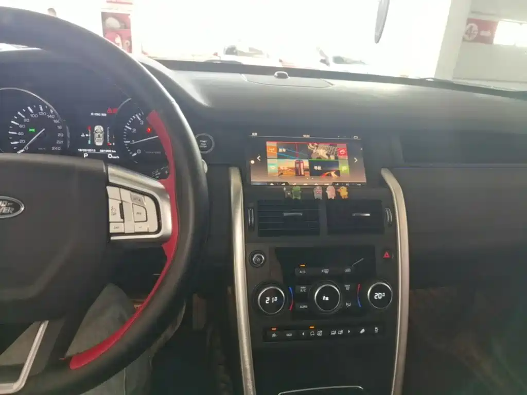 Land Rover Discovery Sport — миниатюра 13