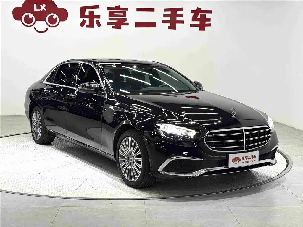 Mercedes-Benz E-Class — миниатюра 7