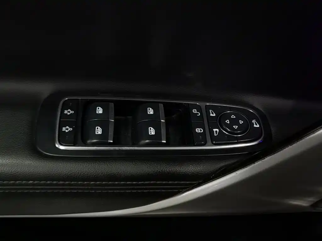 Denza X 2020 PHEV Sport