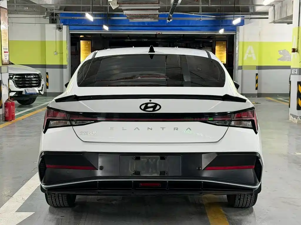 Hyundai Elantra — миниатюра 4