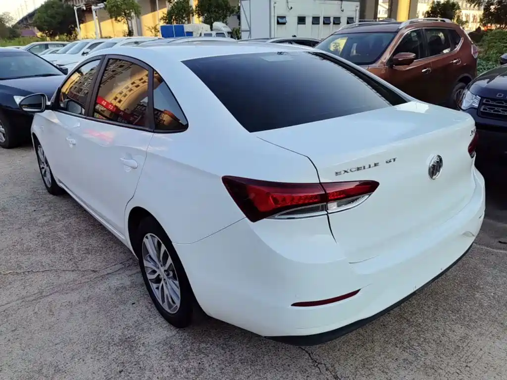 Buick Excelle — миниатюра 5