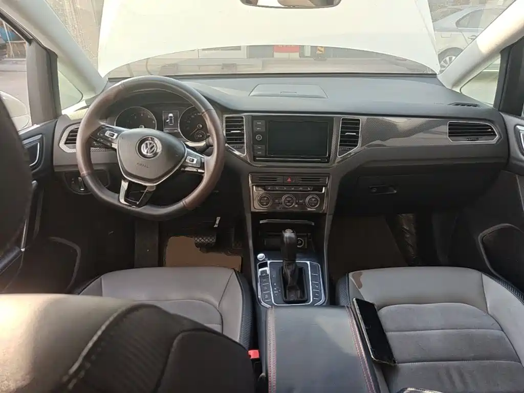 Volkswagen Golf Sportsvan — миниатюра 10