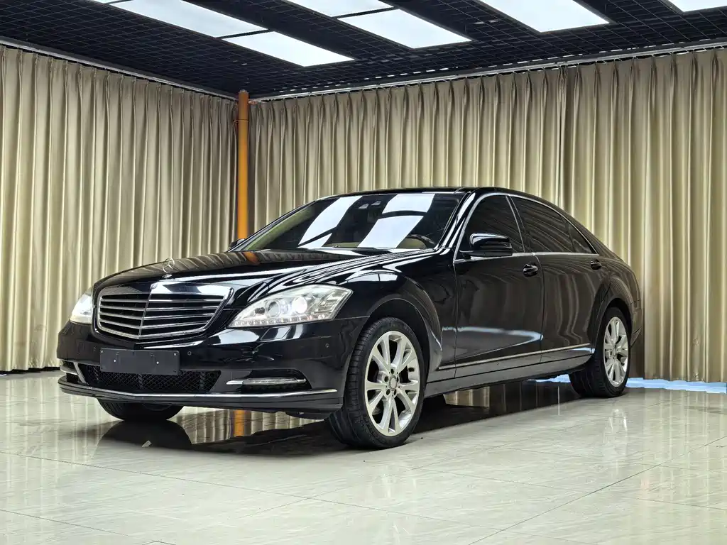Mercedes-Benz S-Class 2013