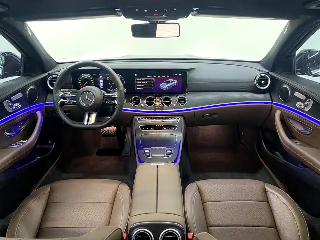 Mercedes-Benz E-Class — миниатюра 17
