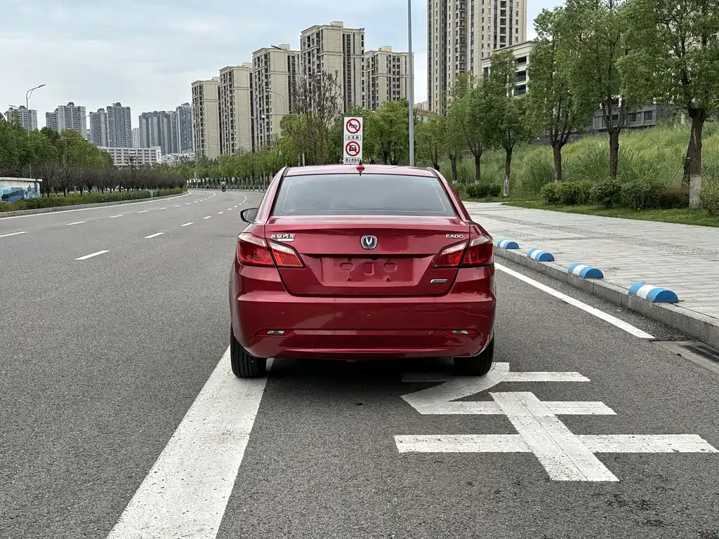 Changan Eado — миниатюра 6