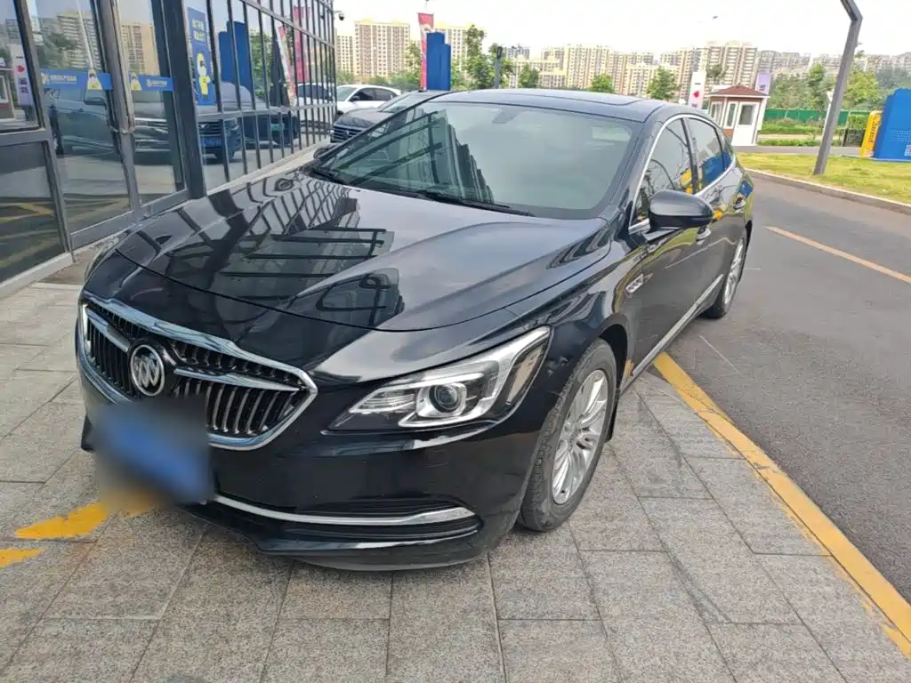 Buick LaCrosse — миниатюра 2