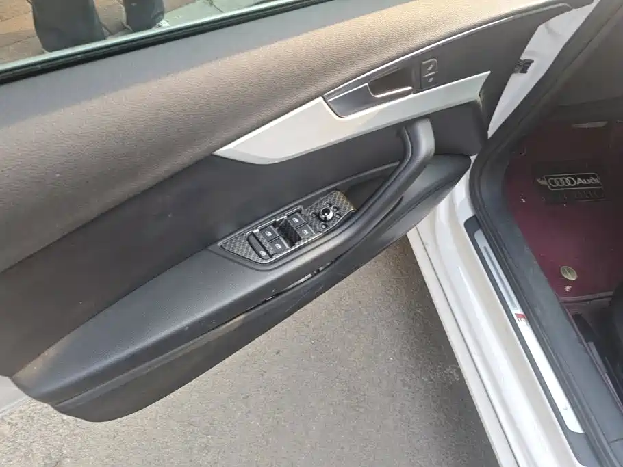 Audi A4L — миниатюра 7
