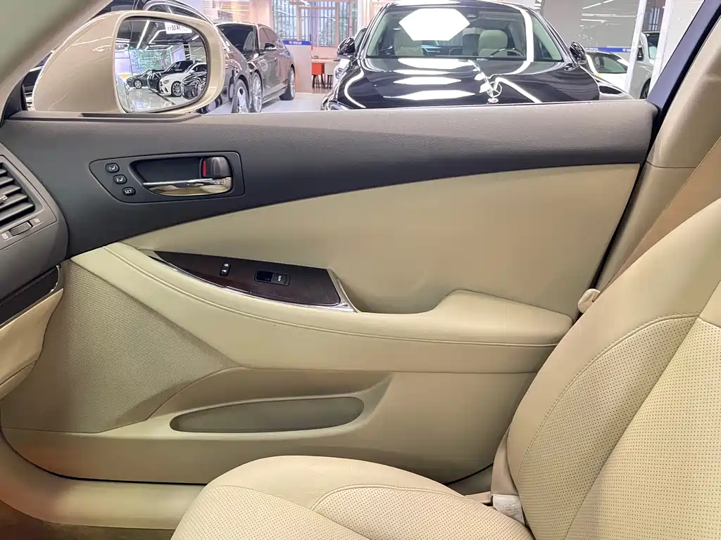 Lexus ES — миниатюра 22
