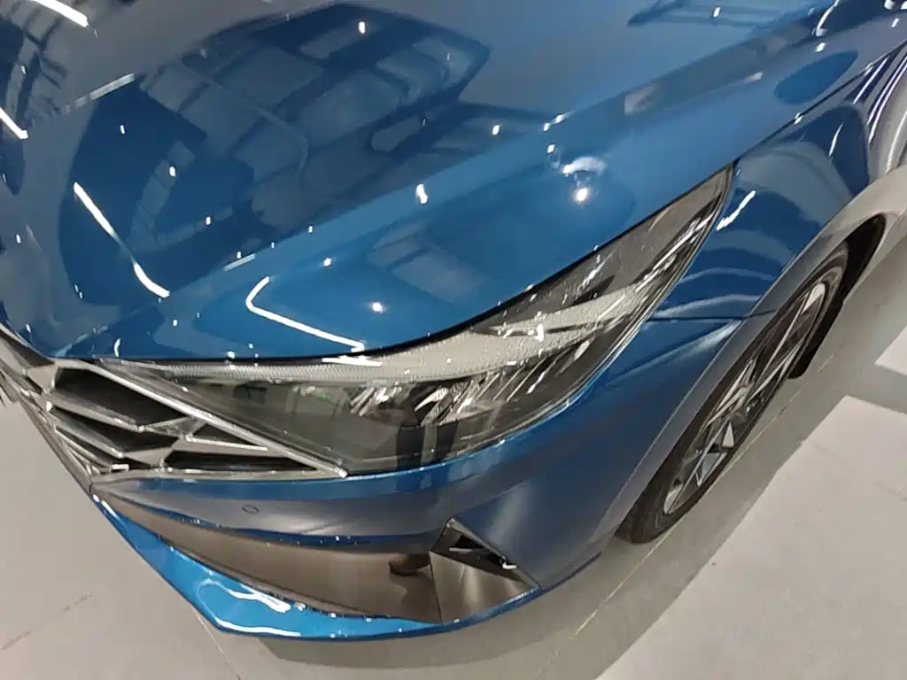 Hyundai Elantra — миниатюра 24