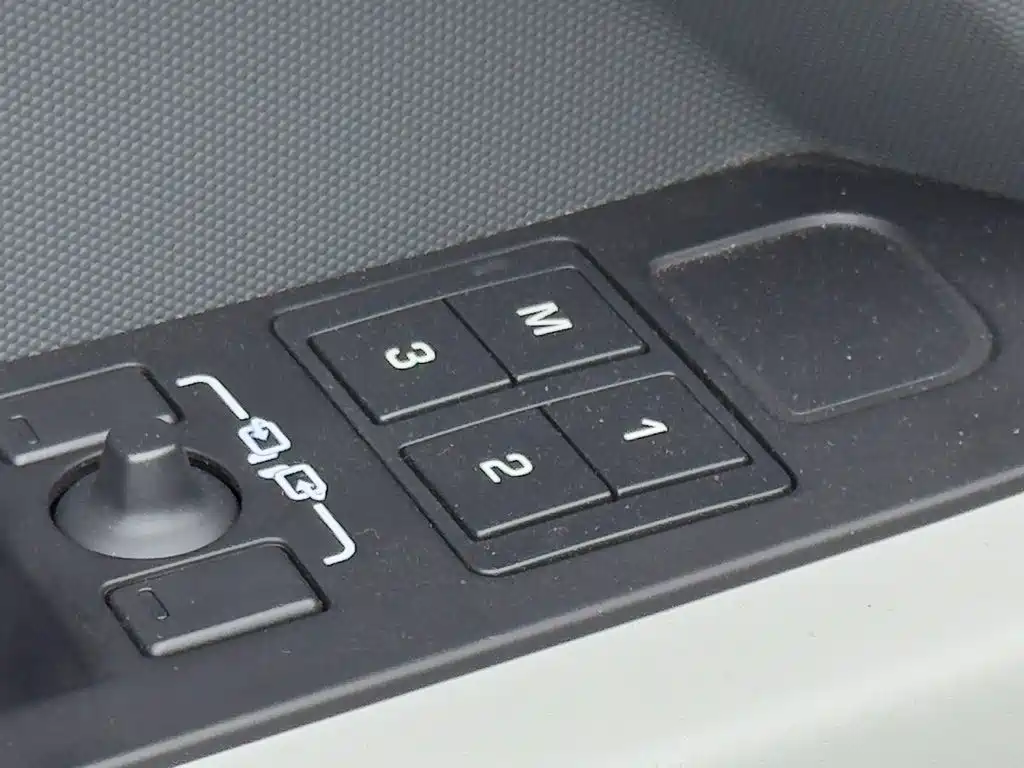 Land Rover Defender — миниатюра 18