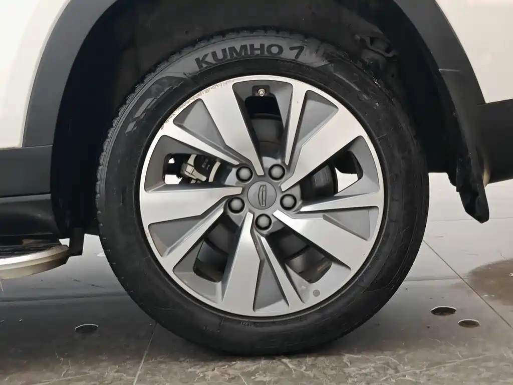 Geely Haoyue 2022 1.8TD AT Comfort 7 мест