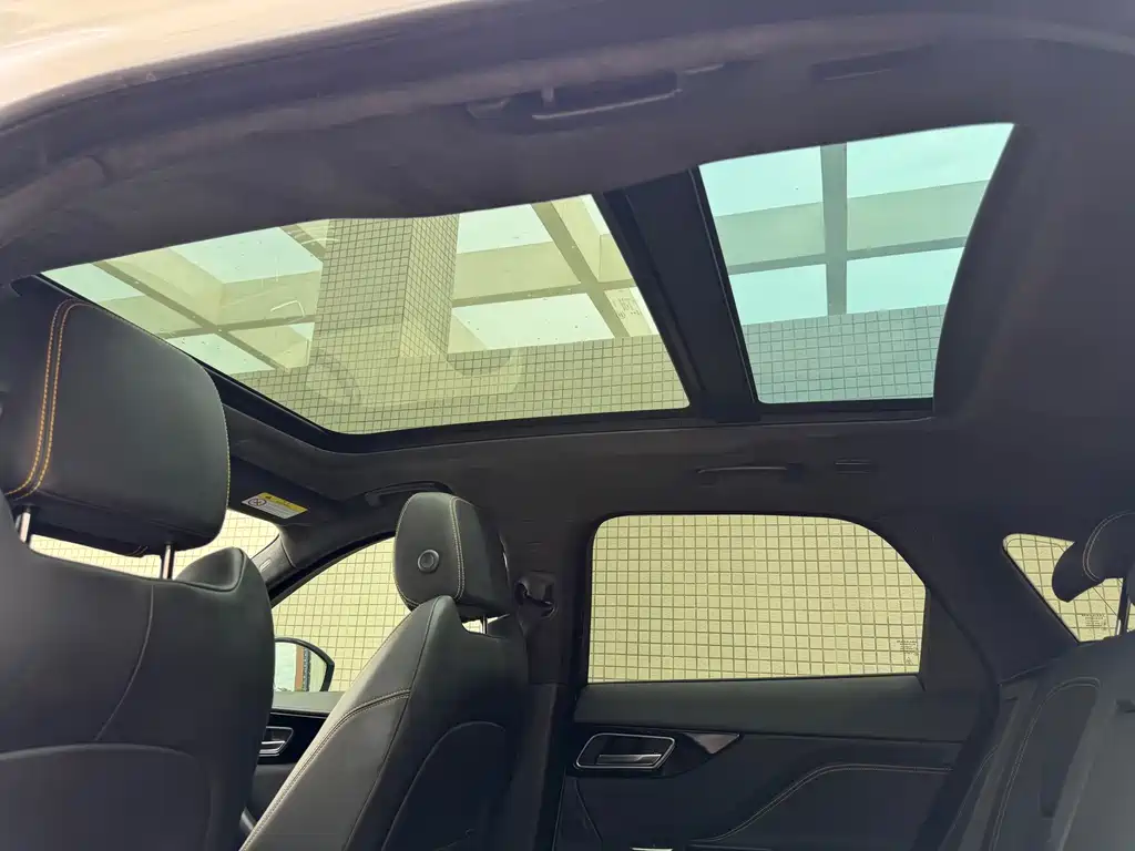 Jaguar F-PACE — миниатюра 20