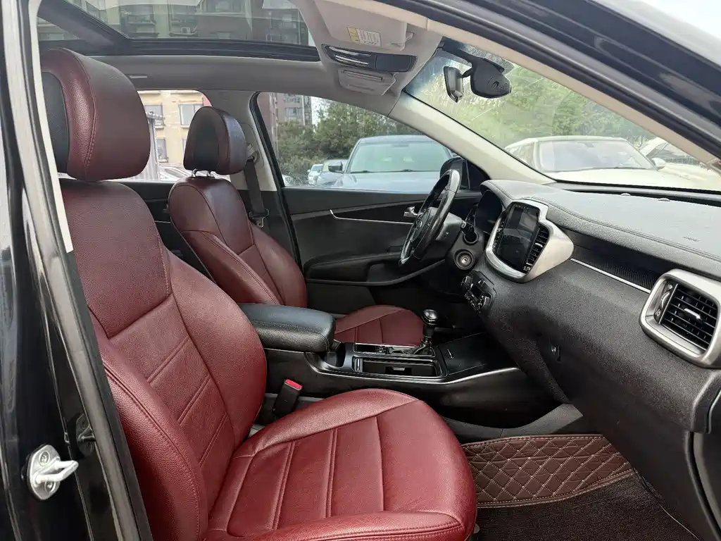 Kia Sorento 2015 L 2.4L 4WD Sport 5 мест IV