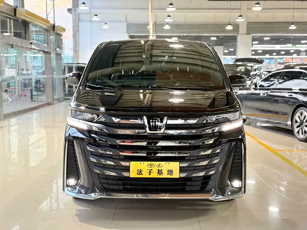 Toyota Vellfire — миниатюра 2