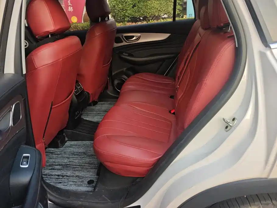 Roewe RX5 MAX — миниатюра 11