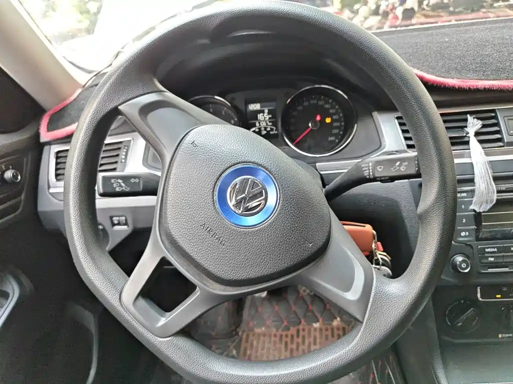 Volkswagen Bora — миниатюра 6