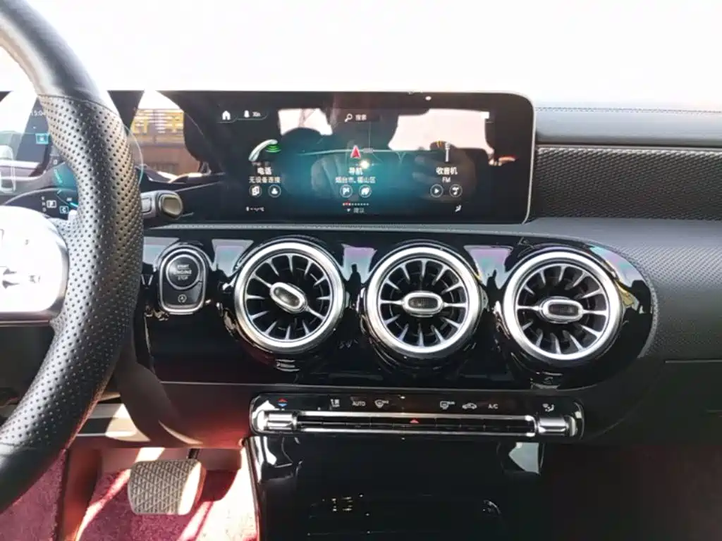 Mercedes-Benz A-Class — миниатюра 13
