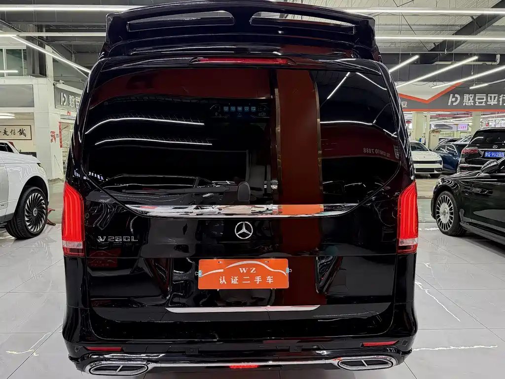 Mercedes-Benz V-Class — миниатюра 12