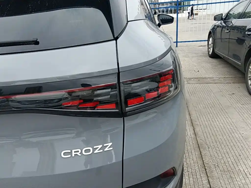 Volkswagen ID.4 Crozz — миниатюра 8