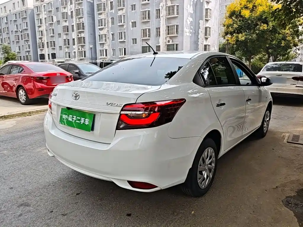 Toyota Vios — миниатюра 7