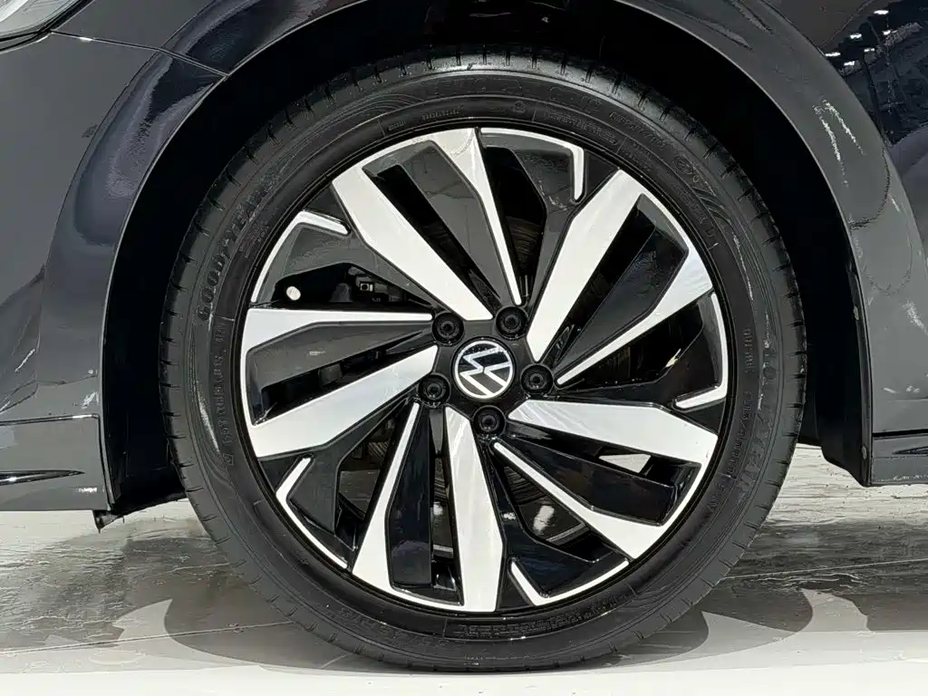 Volkswagen Passat — миниатюра 11
