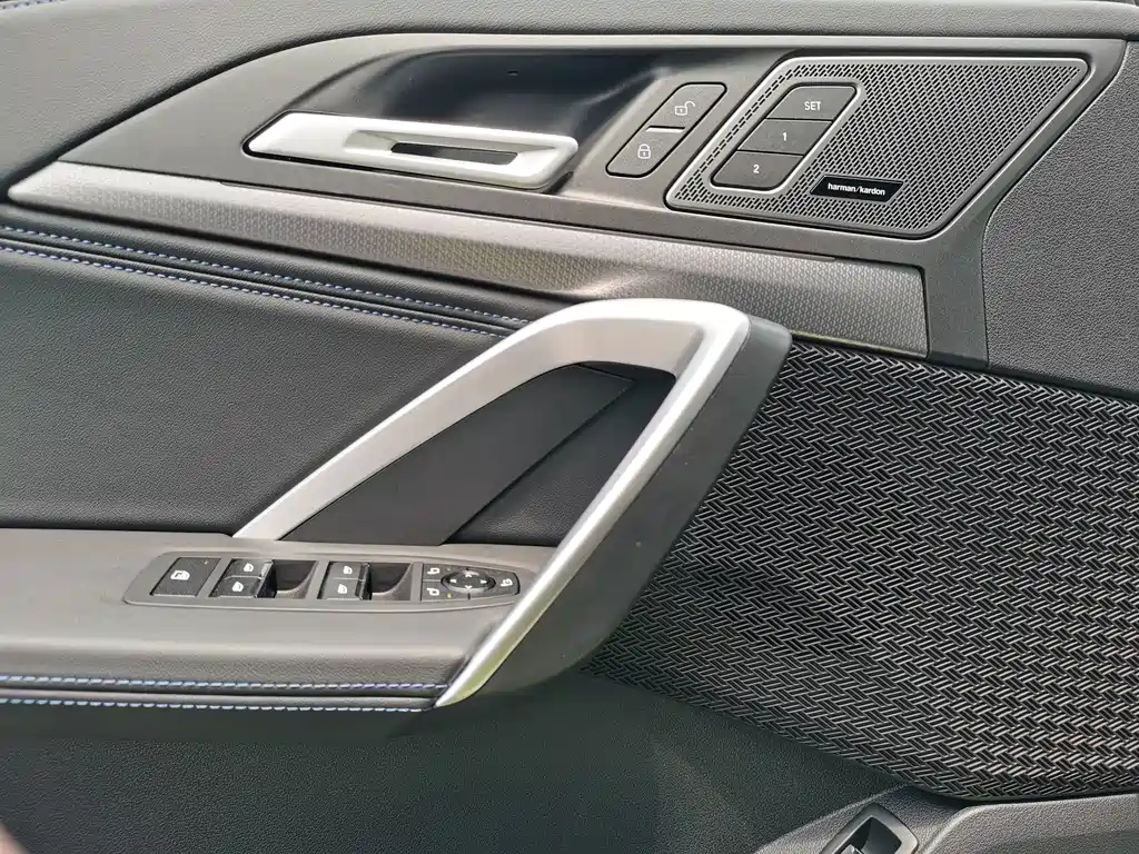 BMW X1 M35Li — миниатюра 25