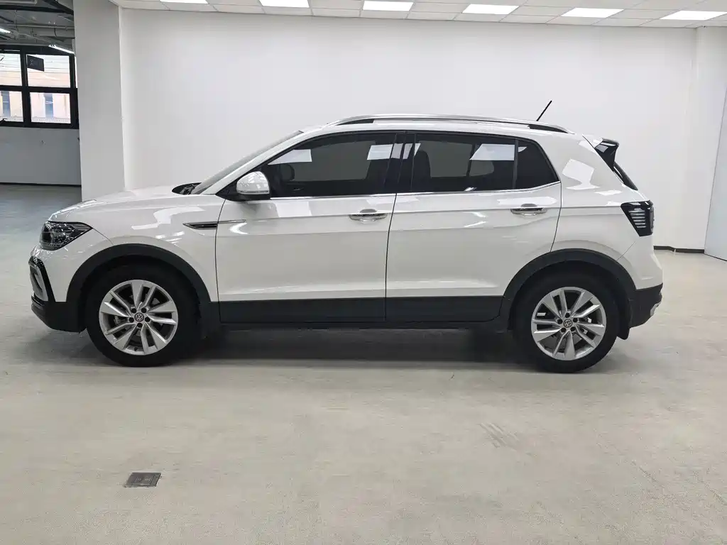 Volkswagen T-Cross — миниатюра 2