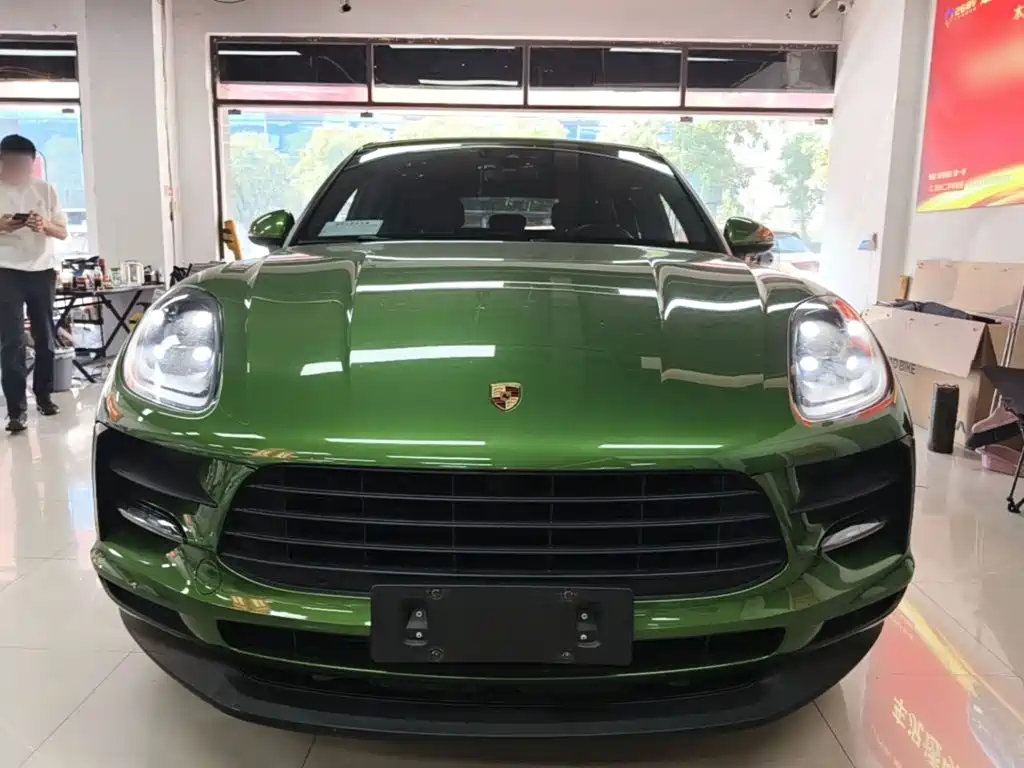 Porsche Macan — миниатюра 3