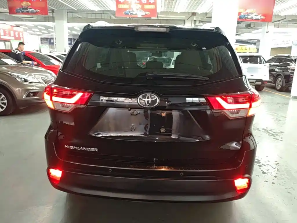 Toyota Highlander — миниатюра 6