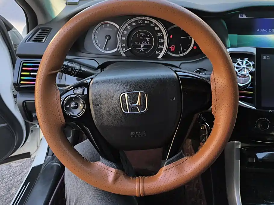 Honda Accord — миниатюра 15