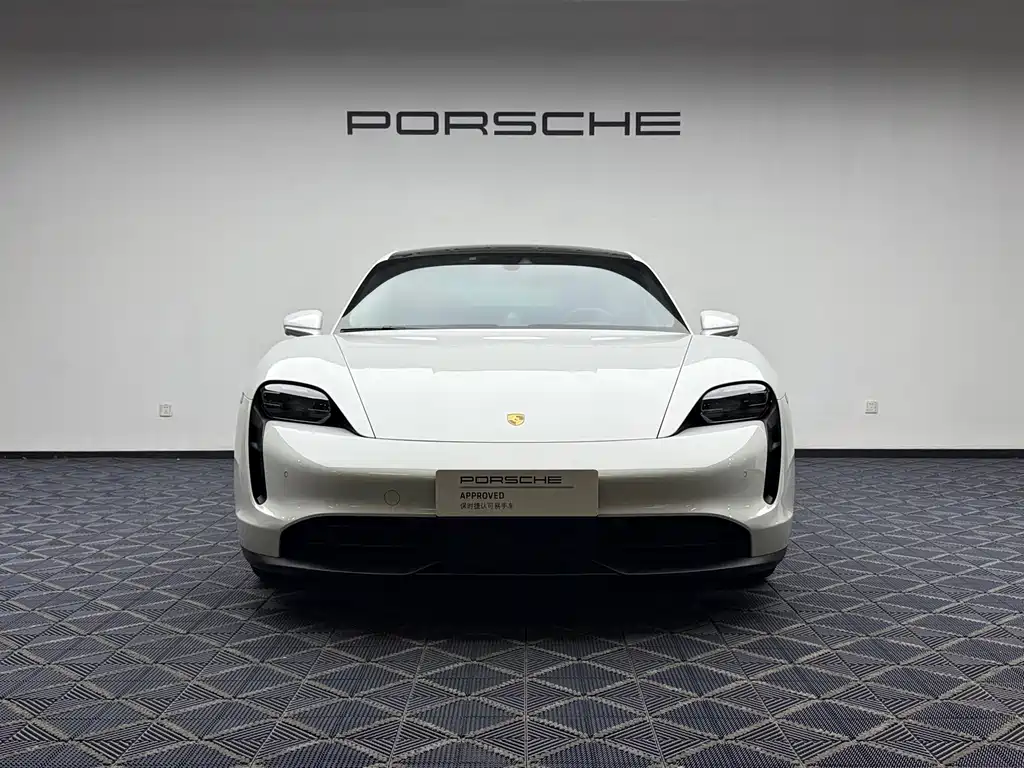 Porsche Taycan — миниатюра 8