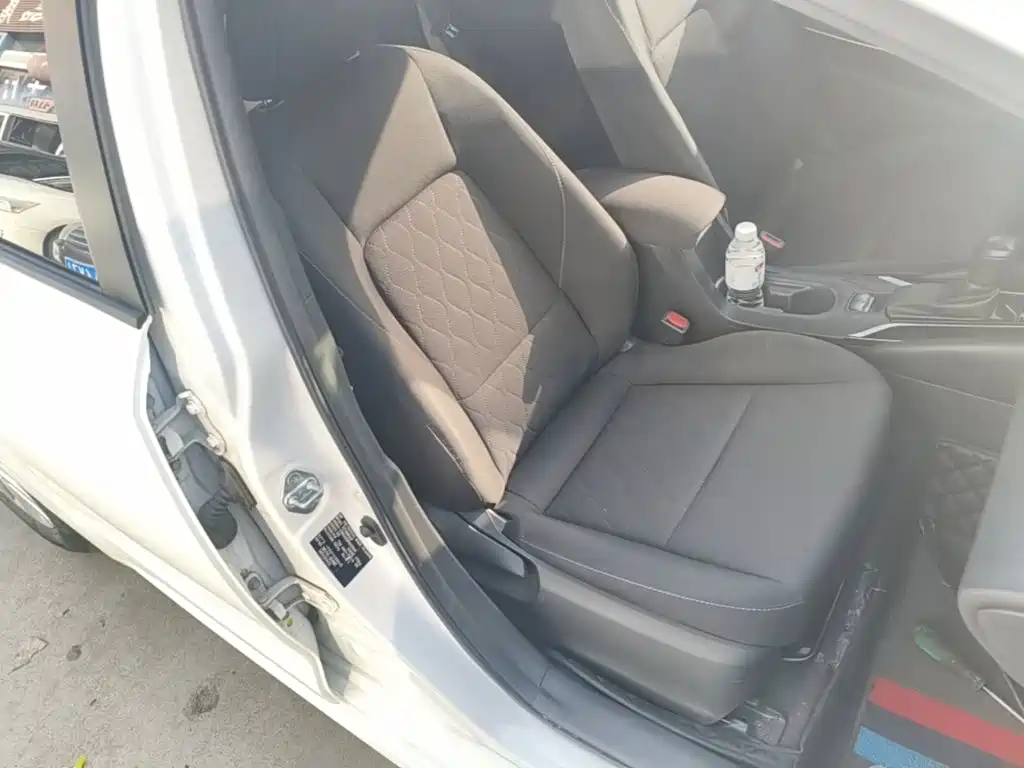 Toyota Corolla — миниатюра 25
