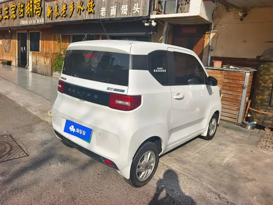 Wuling MINIEV — миниатюра 3
