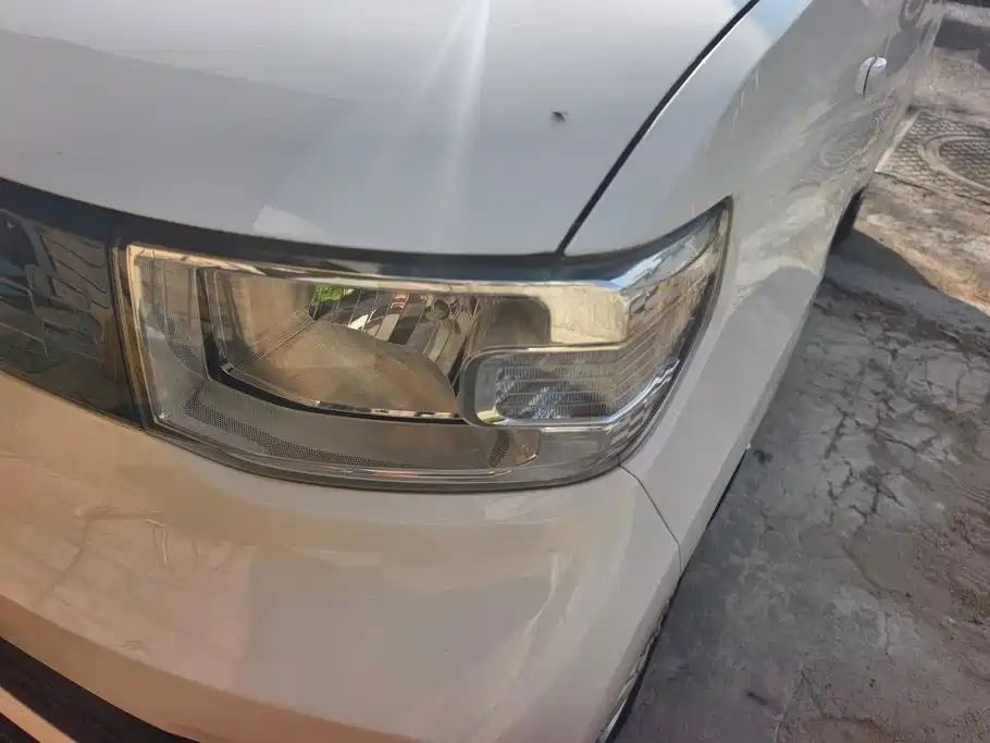 Wuling MINIEV — миниатюра 5