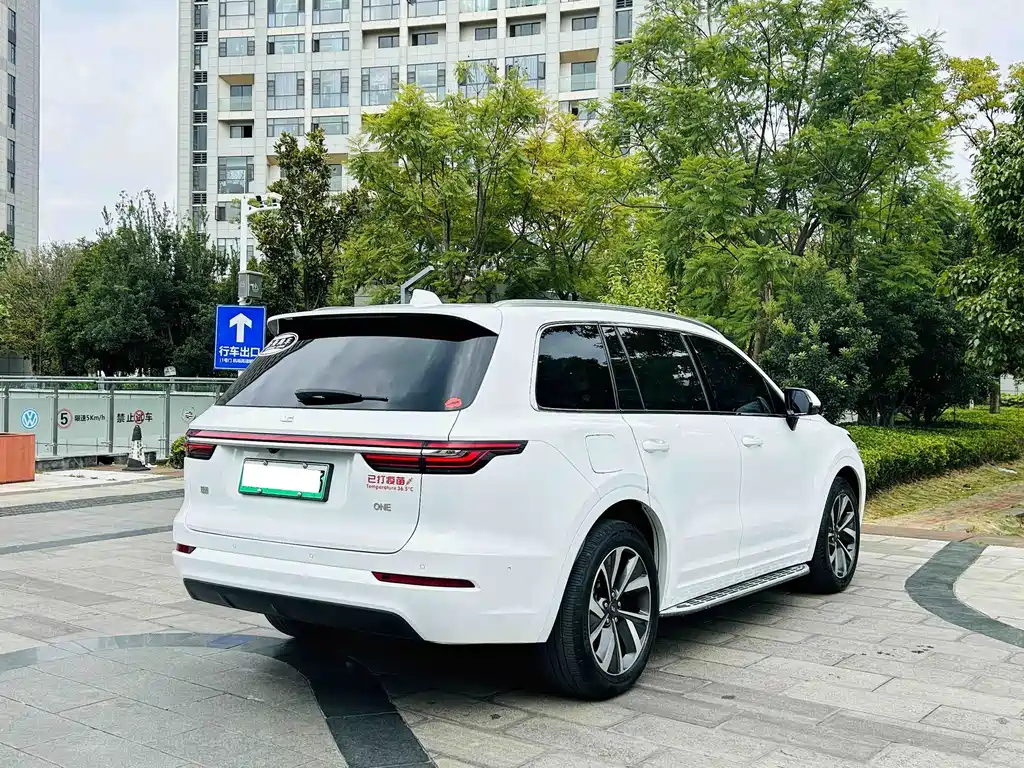 Li Auto Li ONE — миниатюра 2