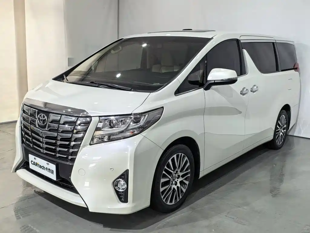 Toyota Alphard — миниатюра 3