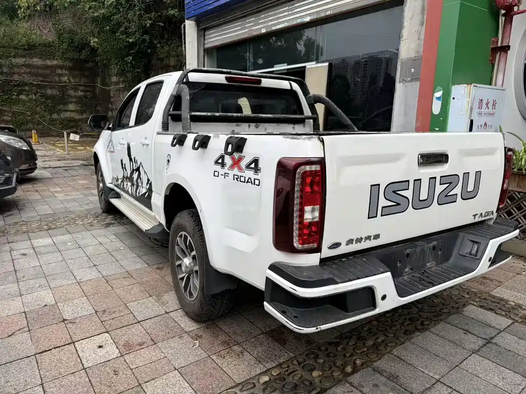 Isuzu Тага да Х — миниатюра 8