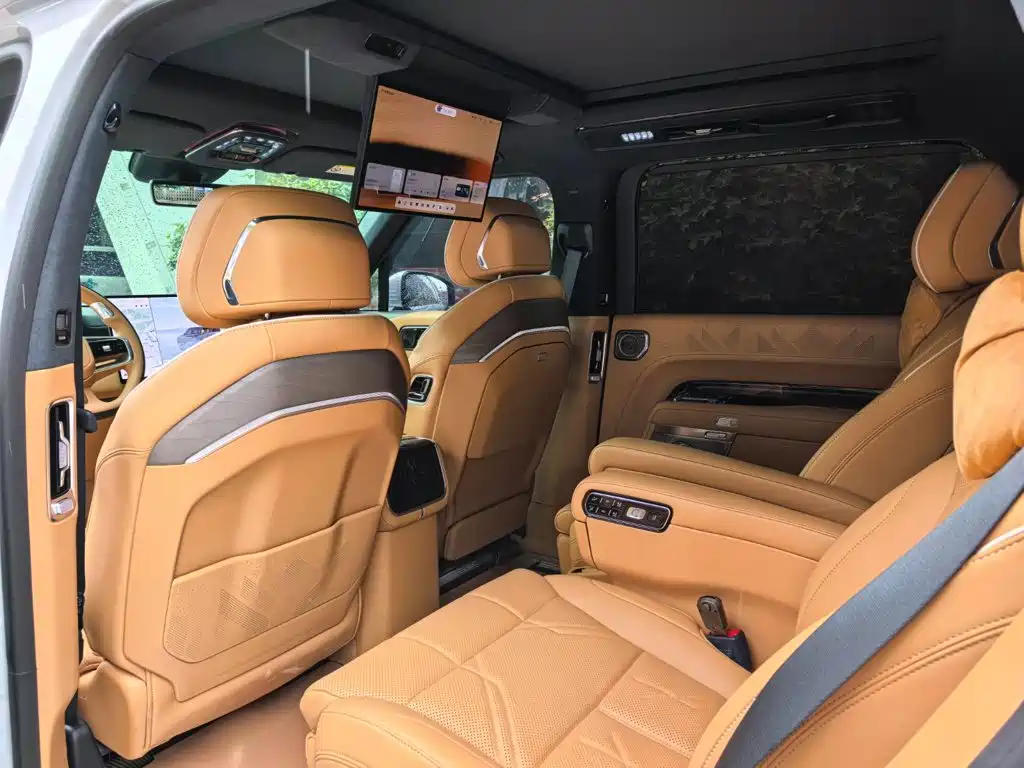 Zeekr 9X 2025 Hyper 70kWh мест
