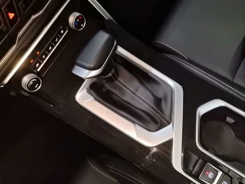 Geely Binyue — миниатюра 14