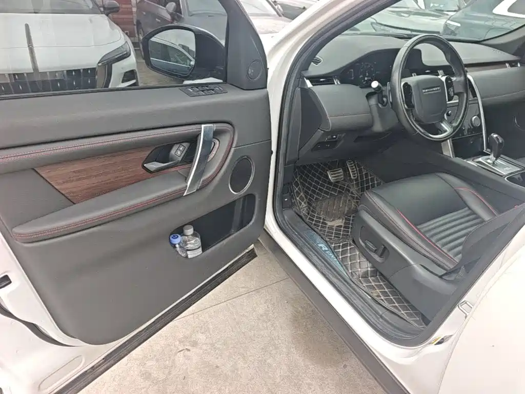 Land Rover Discovery Sport — миниатюра 16
