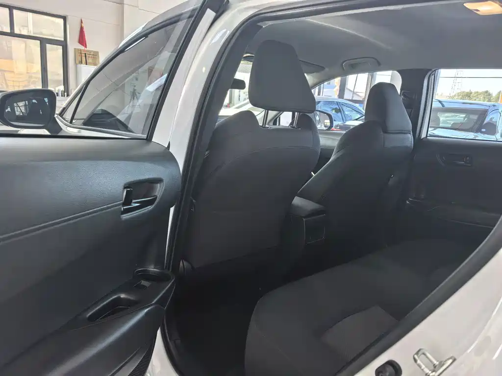 Toyota Frontlander — миниатюра 7