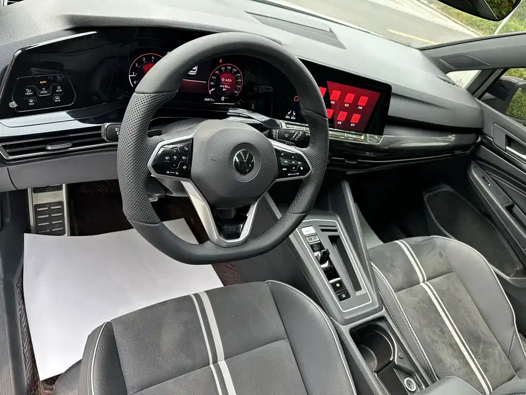 Volkswagen Golf — миниатюра 12