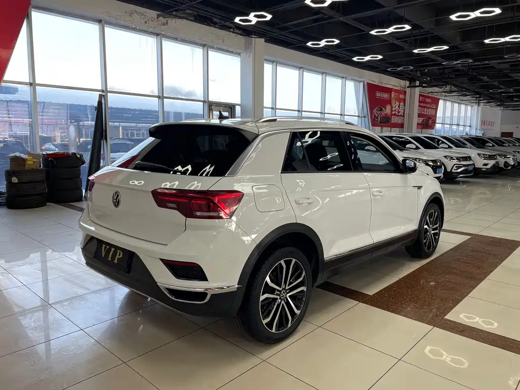 VOLKSWAGEN T ROC EXPLORING SONGS