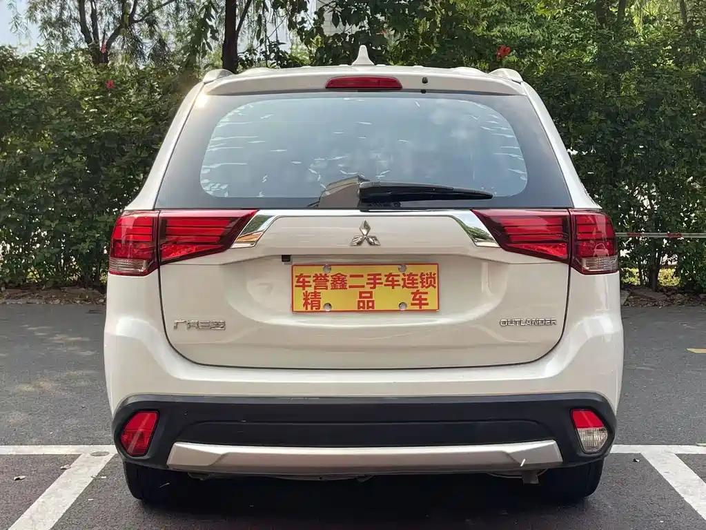 Mitsubishi Outlander — миниатюра 4