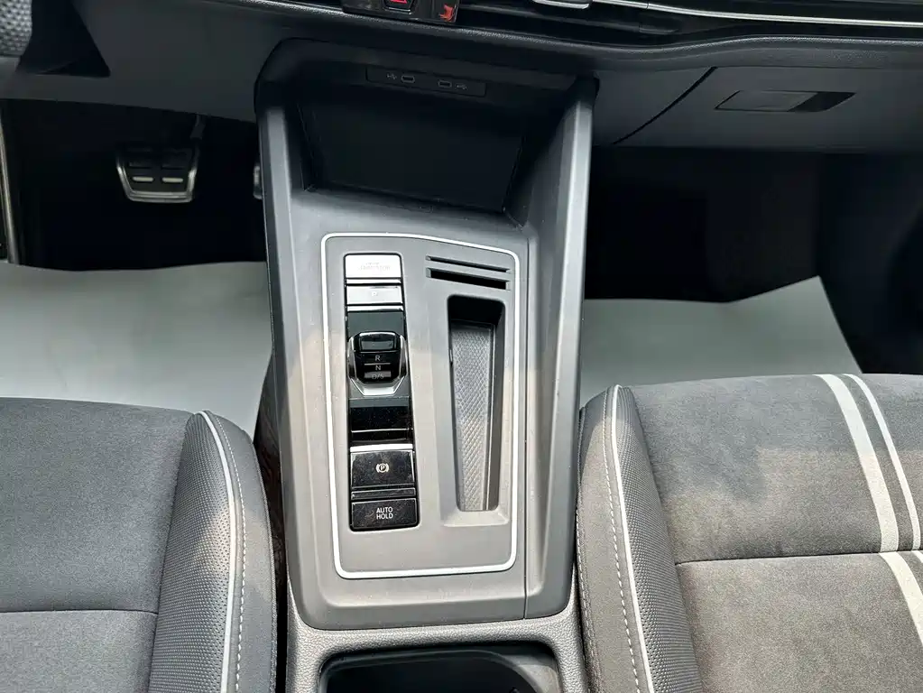 Volkswagen Golf — миниатюра 16