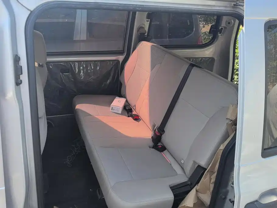 Wuling Hongguang V — миниатюра 11