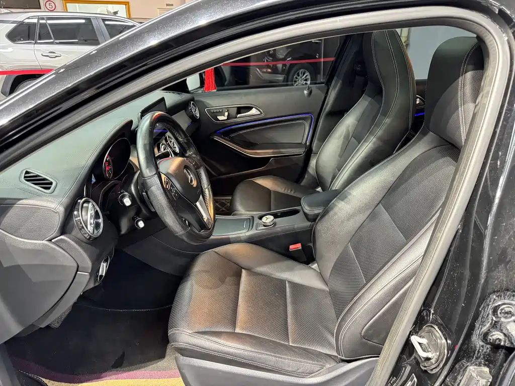 Mercedes-Benz GLA 2015 GLA 220 4MATIC Luxury